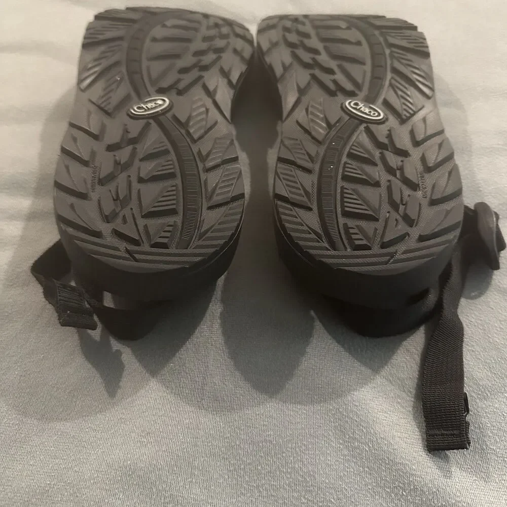 Chaco Mens Z/2 Sandals Mens 10 Classic Black Strappy Hiking Trail Outdoors